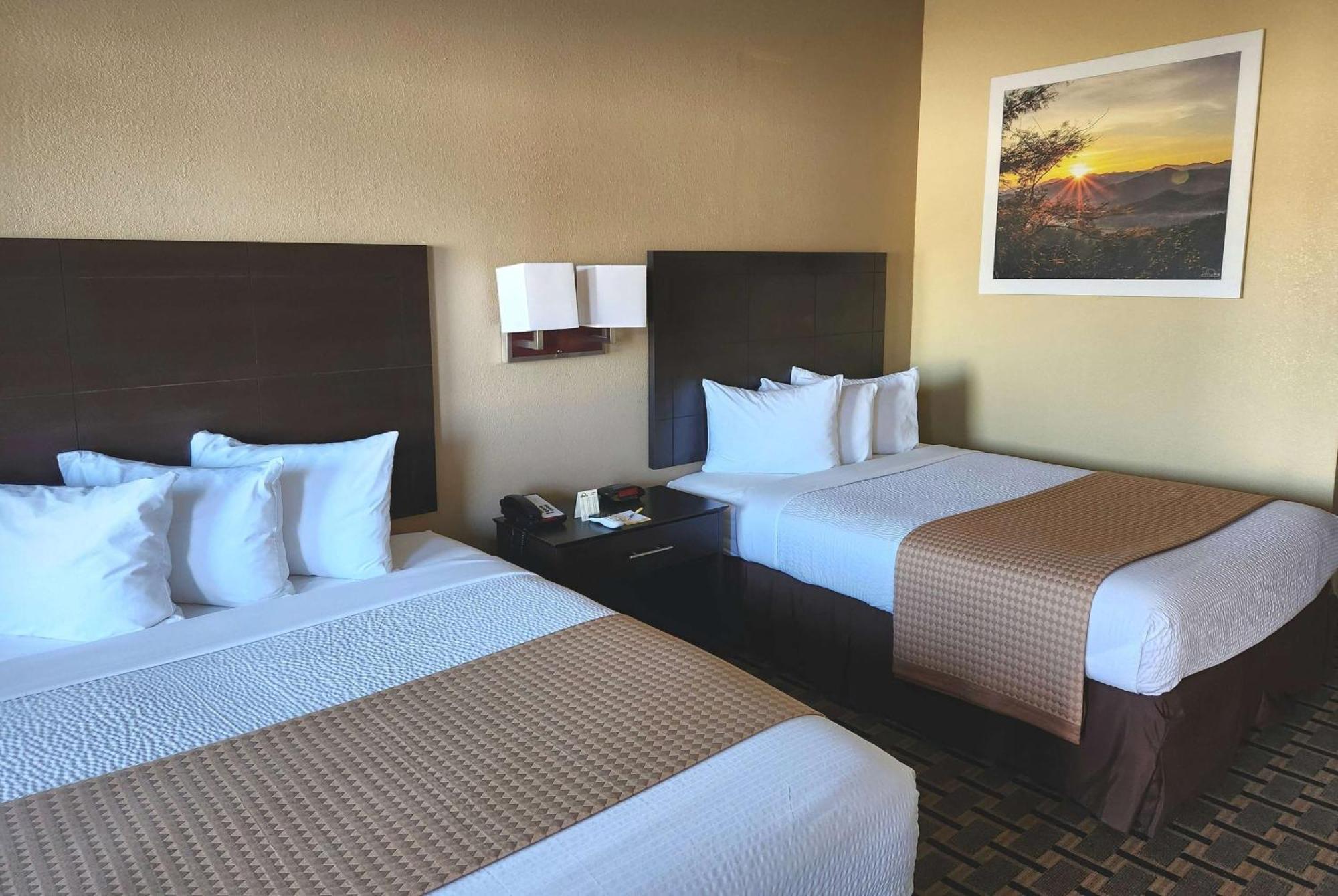 Days Inn By Wyndham Baytown East Exterior photo