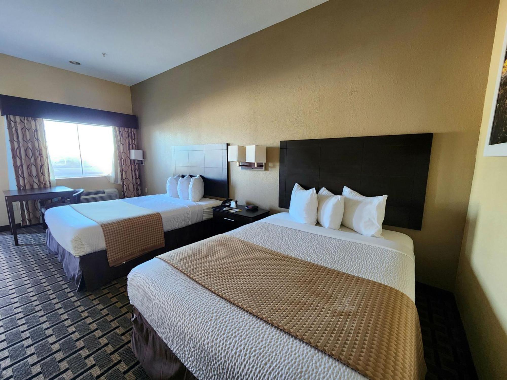 Days Inn By Wyndham Baytown East Exterior photo