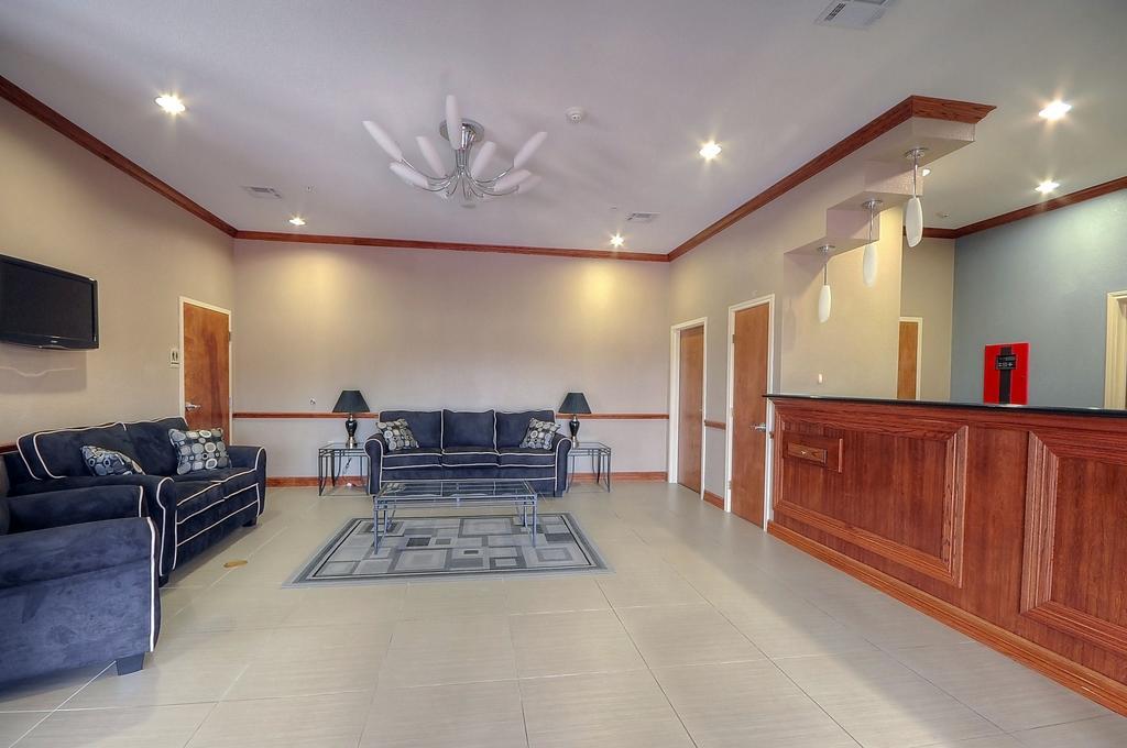 Days Inn By Wyndham Baytown East Interior photo